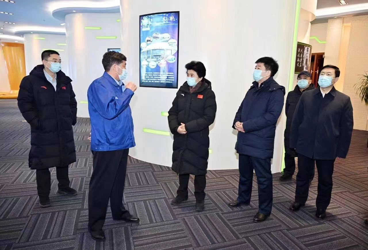 黑龙江省省委副书记、省长梁惠玲莅临友搏药业调研指导